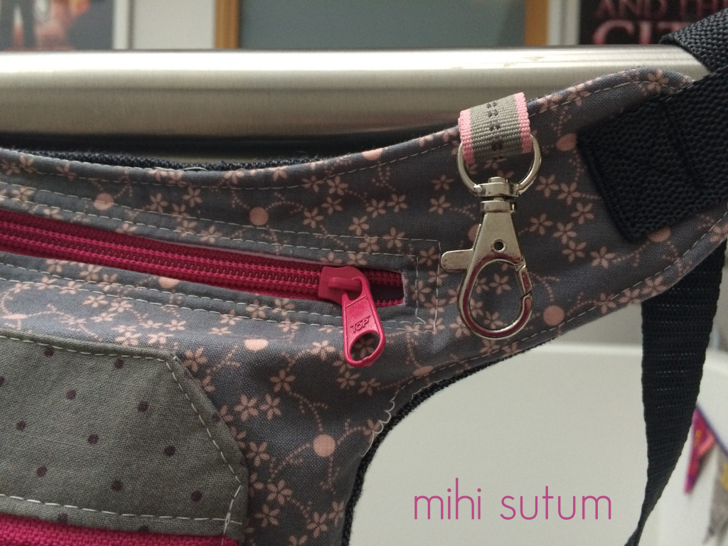 HipBag Karabiner